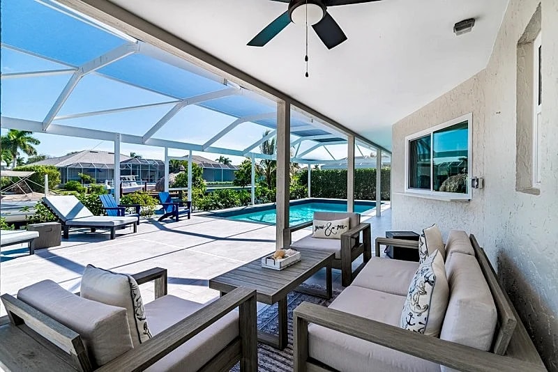 Waterfront Oasis Re-Done Throughout! 1 Mile From Winterberry Beach Access Pt in Marco Island, Florida, United States — photo 4