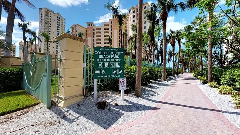 Prime Location I 2 Bed Setup Directly Across Street From South Beach Access in Marco Island, Florida, United States — photo 2