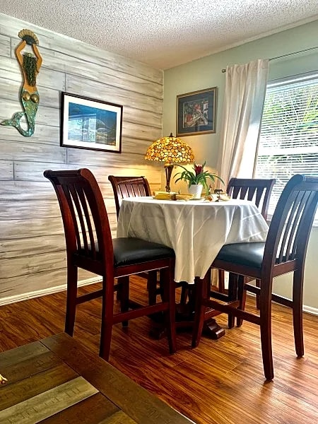 SPECIAL-169 a night ! Peaceful and Cozy Lakefront Home- Pet Friendly in St. Augustine, Florida, United States — photo 5
