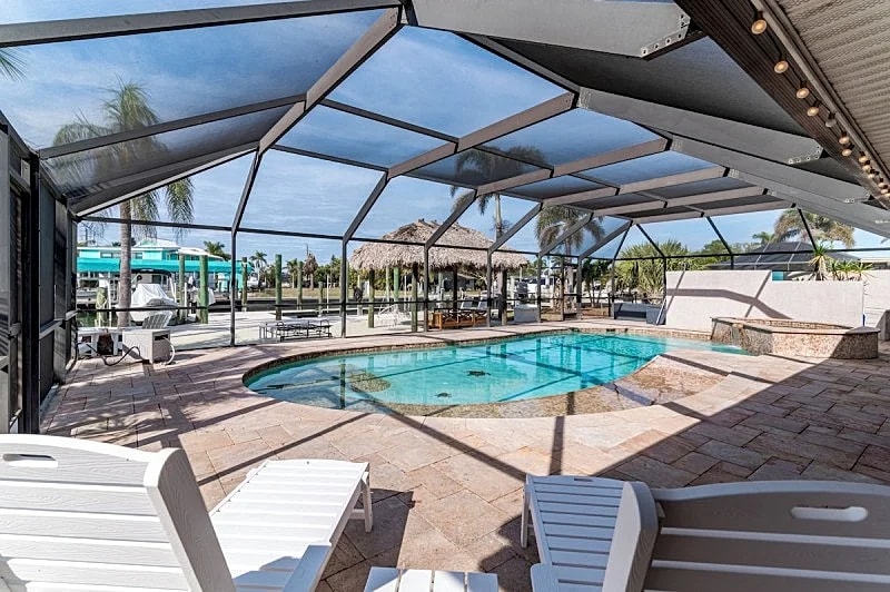 Dreamers Hideaway I Waterfront I Direct Access in Naples, Florida, United States — photo 2
