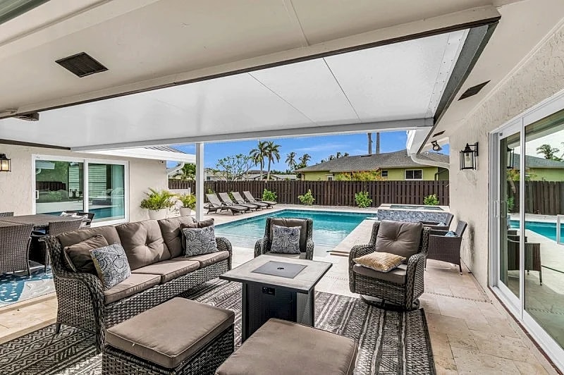 New Listing! Stunning 4 Bed I Heated Pool/Hot Tub in Marco Island, Florida, United States — photo 3