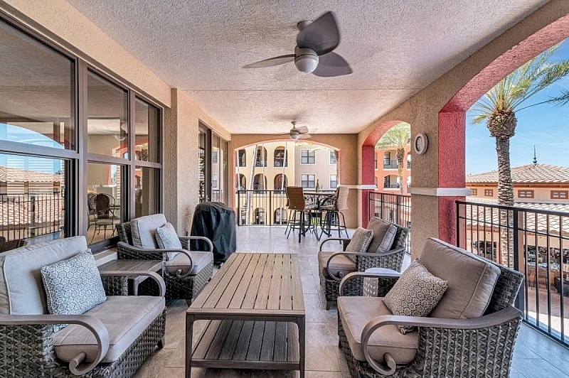 Luxury 3 Bed Condo at Popular Esplanade Overlooking Smokehouse Bay in Marco Island, Florida, United States — photo 5