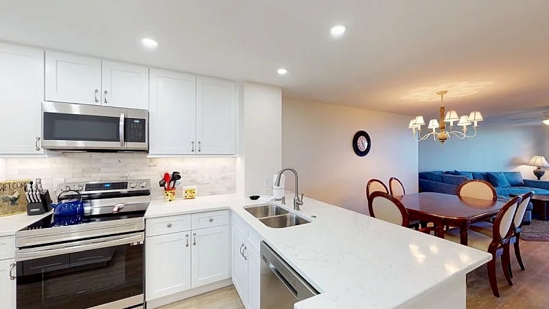 Renovated and Beachfront, Paradise Awaits! in Marco Island, Florida, United States — photo 5