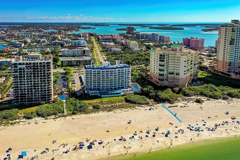 Renovated Beachfront Penthouse Unit! Views! Views! Views! in Marco Island, Florida, United States — photo 3