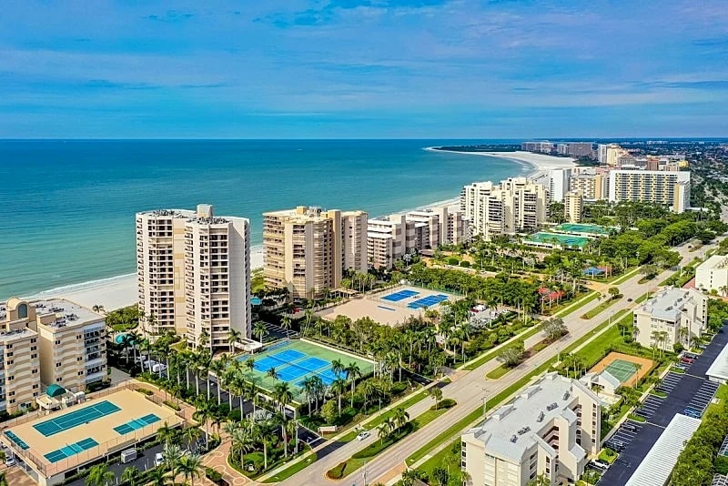 Spacious, Renovated, Beachfront at Sandpiper in Marco Island, Florida, United States — photo 2