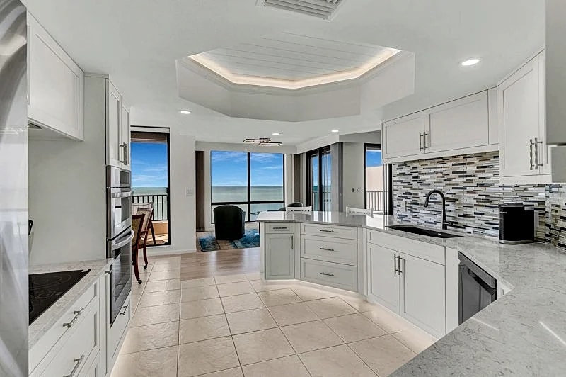 Spacious, Renovated, Beachfront at Sandpiper in Marco Island, Florida, United States — photo 5