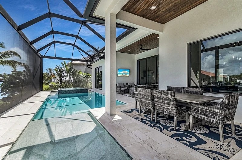 Luxurious Waterfront 4 Bed Island Retreat in Marco Island, Florida, United States — photo 4