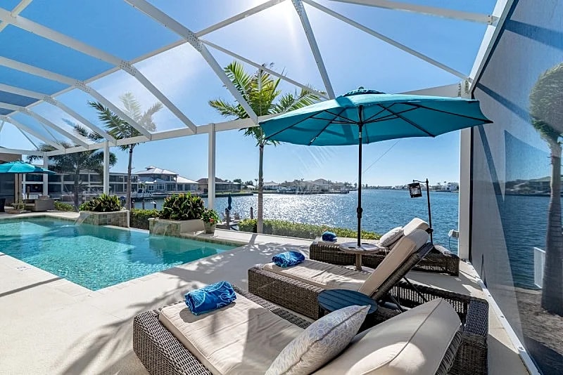 Southern Exposure I Waterfront 5 Bed House I Wide Water Views of Landmark Bay