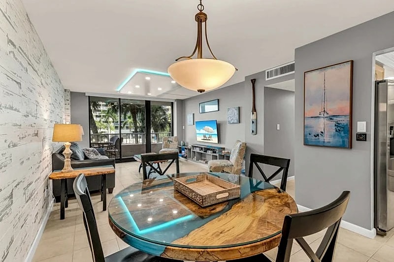2 Bed Beachfront Condo With Pool Views in Marco Island, Florida, United States — photo 2