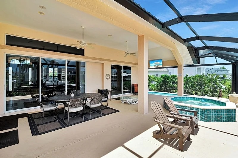 3 Bed 2 Bath Canal Home I Pool+Spa & Gulf Access in Marco Island, Florida, United States — photo 5