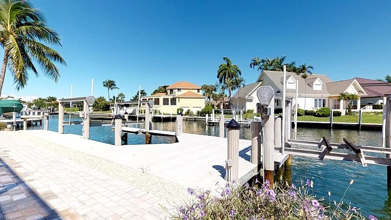 Luxury Rental Walkable To Beach With Wide Water Views I Pet Friendly in Marco Island, Florida, United States — photo 5