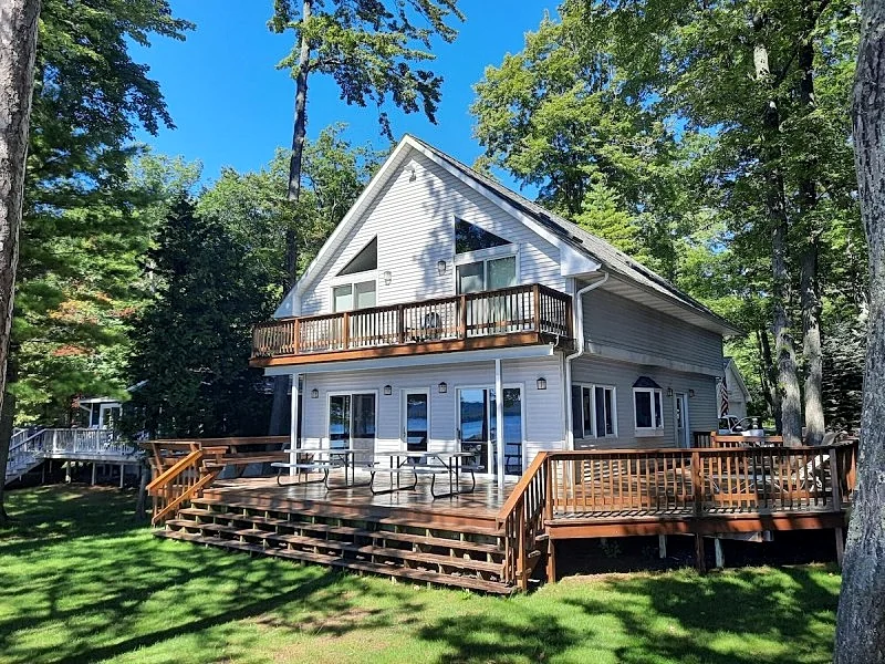 Lakefront Home on Big Platte Lake! Perfect for families and groups,Traverse City