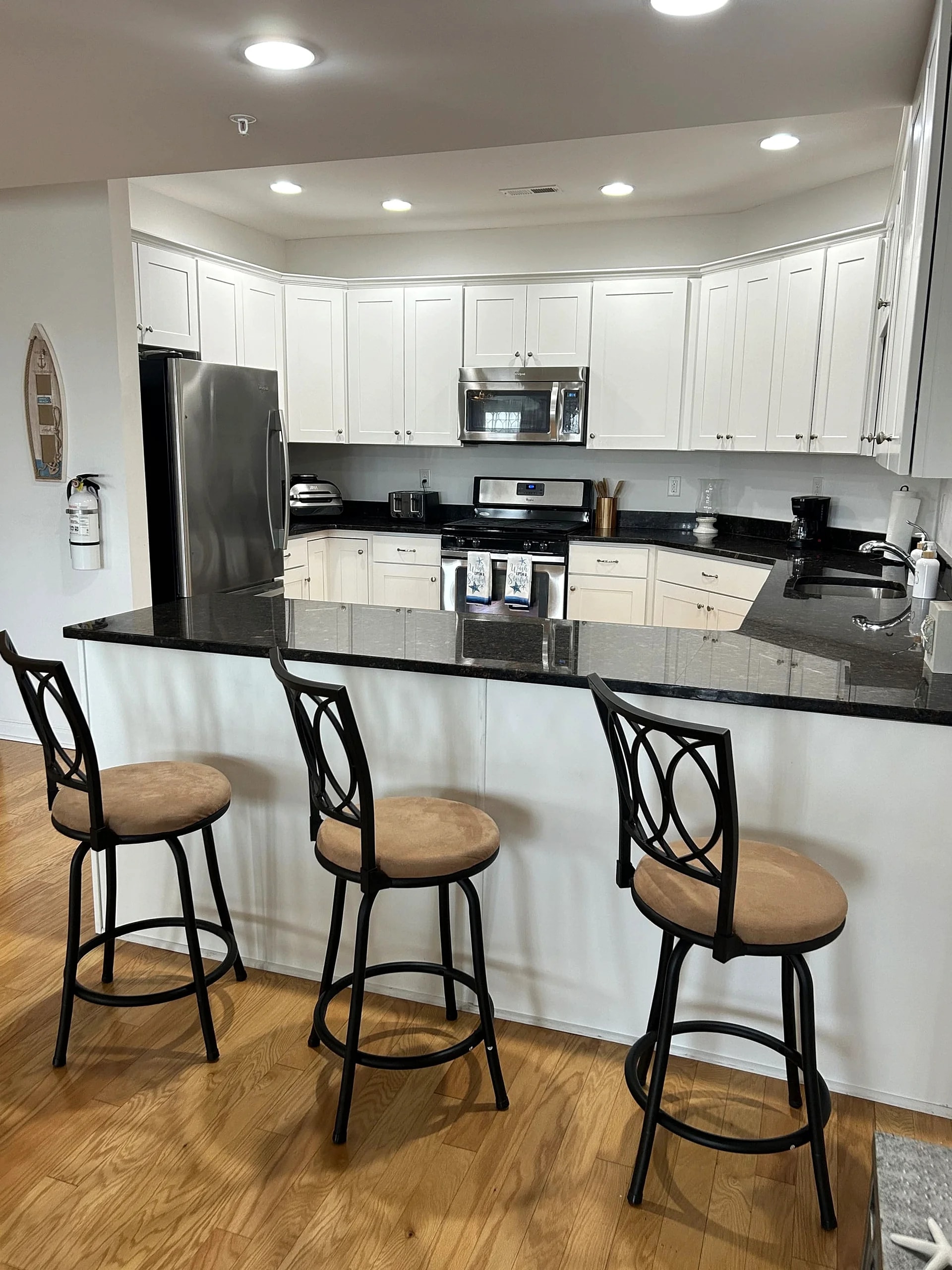 Luxurious 2 Bedroom, 2 Bath Multi Level Condo in Seaside Heights, New Jersey, United States — photo 3