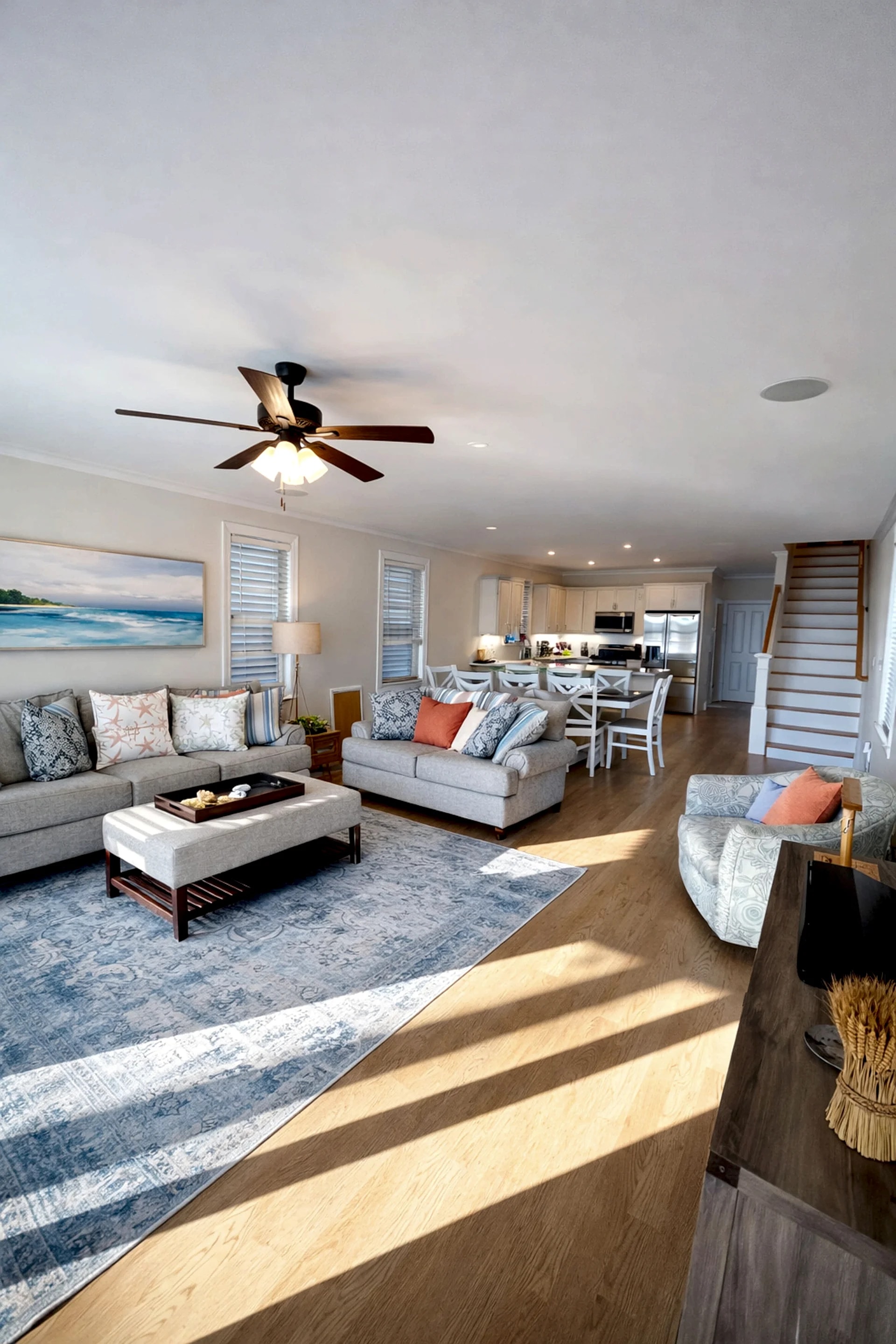 Wow! 5-Bedroom, 4-Bathroom, Beach Block