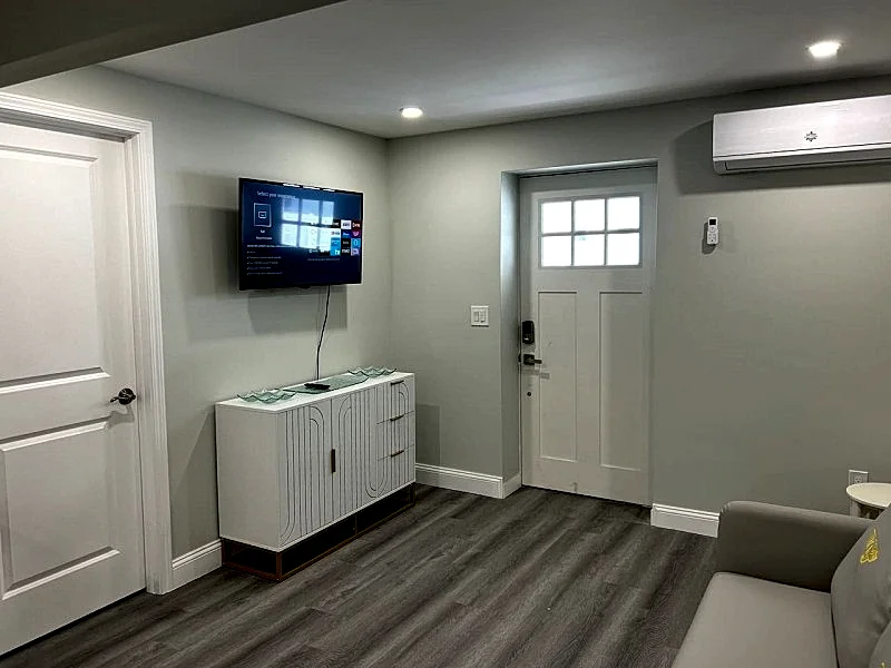Great Winter Rental pricing Re-Model Fantastic 2-Bdrm NorthEnd