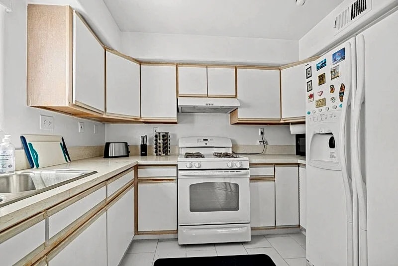 30% OFF | Beverlywood Retreat | Work & Relax in Los Angeles, California, United States — photo 4