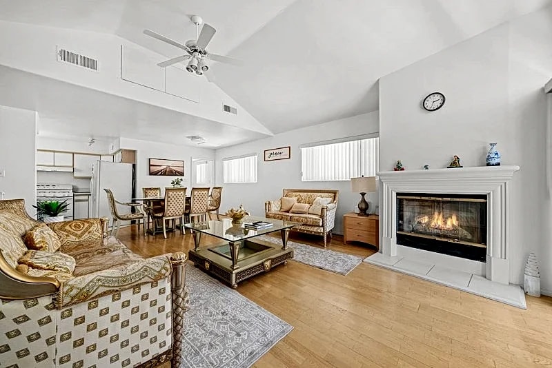 30% OFF | Beverlywood Retreat | Work & Relax in Los Angeles, California, United States — photo 2