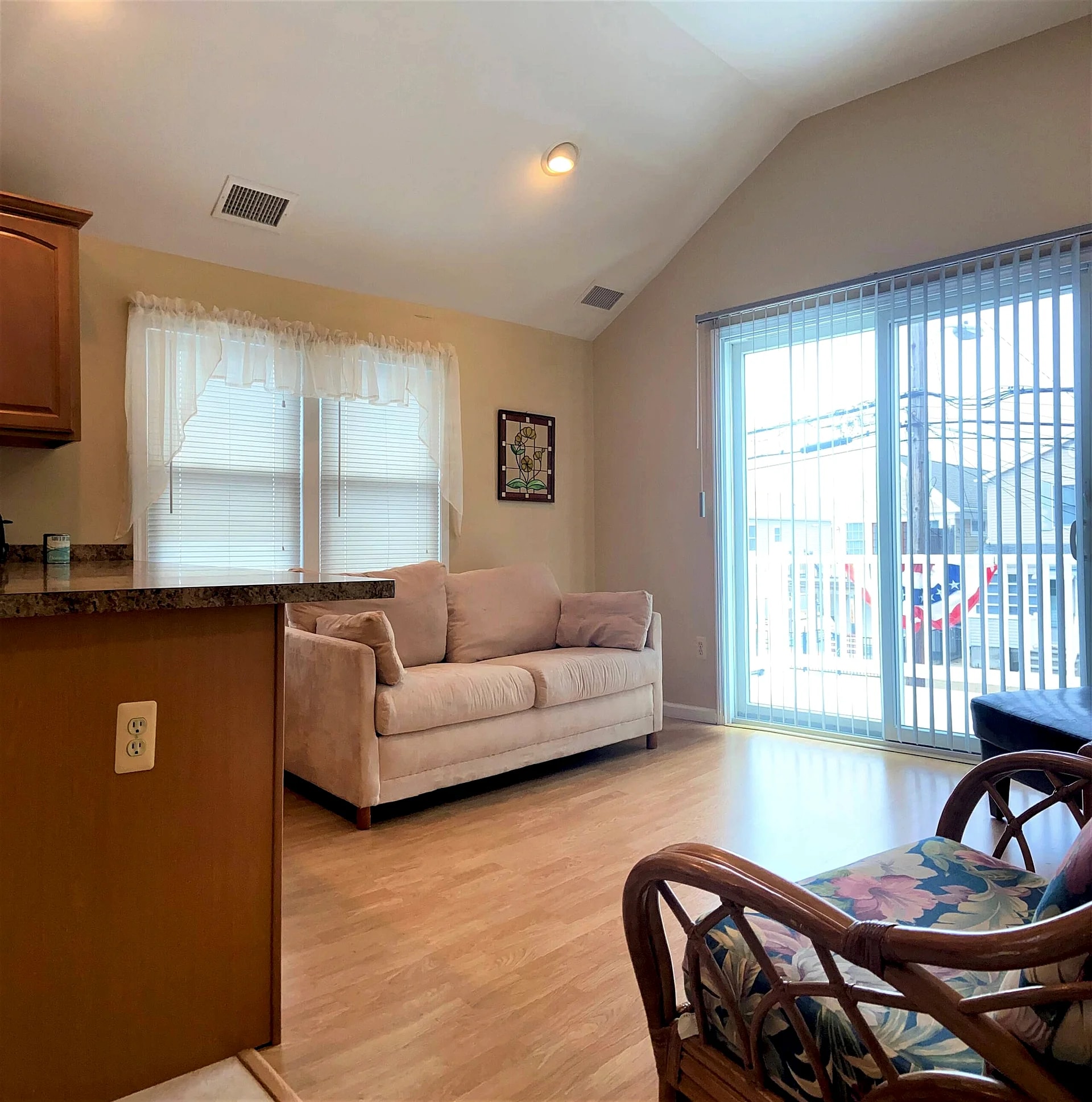 Wow. Best Value 2-Bedroom: Great Getaway in Seaside Heights, New Jersey, United States — photo 3
