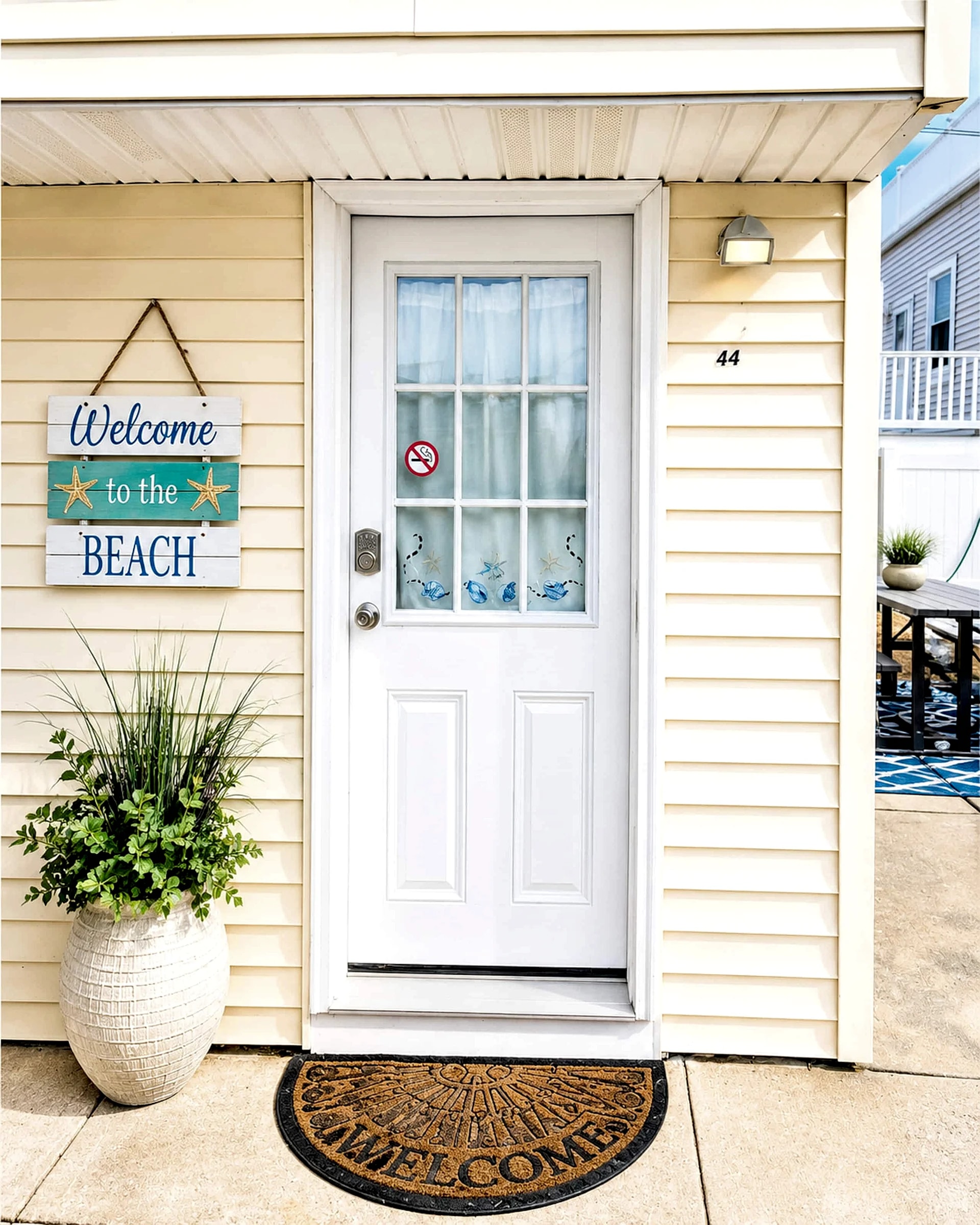 Beach Block Bliss! 2bdrm, steps to the Beach! in Seaside Heights, New Jersey, United States — photo 2