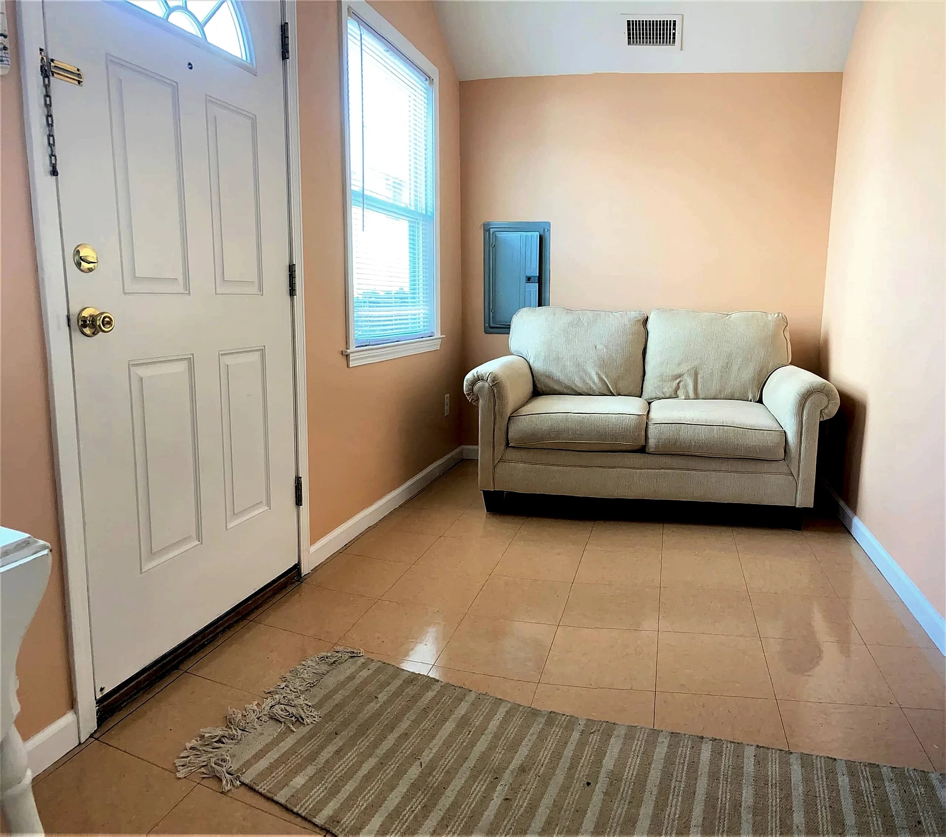 Wow. Lowest Price, 2-Bedroom Getaway, Pet Friendly