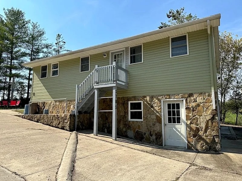 Twin Lake Retreat w/ Lakeview near Hocking Hills in Albany, Ohio, United States — photo 4