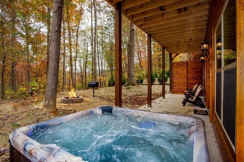 Free Tickets | Theater, Game Room, Hot Tub, & Fire in Gatlinburg, Tennessee, United States — photo 3