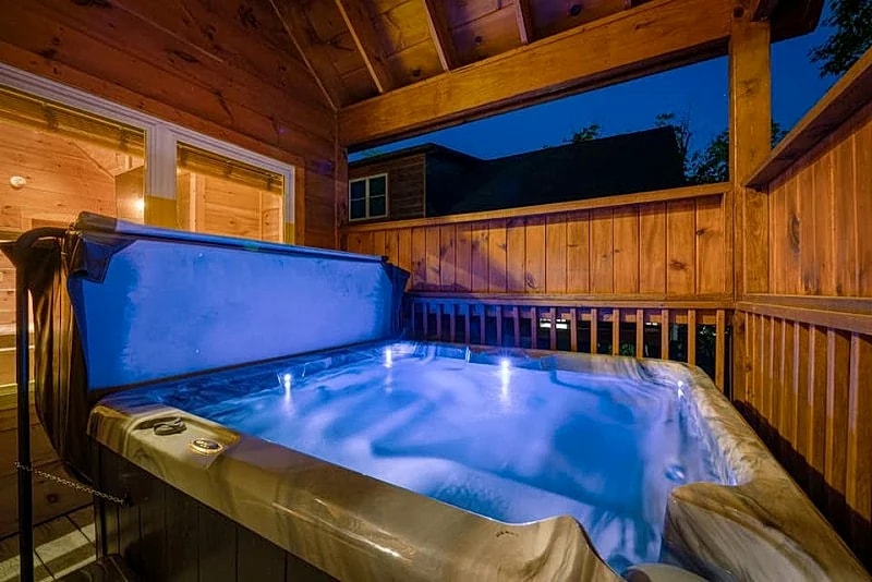 Harmony In The Valley, Dog friendly, hot tub. Pool table in Pigeon Forge, Tennessee, United States — photo 2