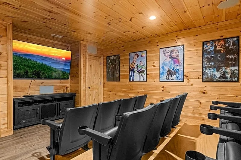 All About The View Cabin: Game Room, Pool Table, Theater in Gatlinburg, Tennessee, United States — photo 4