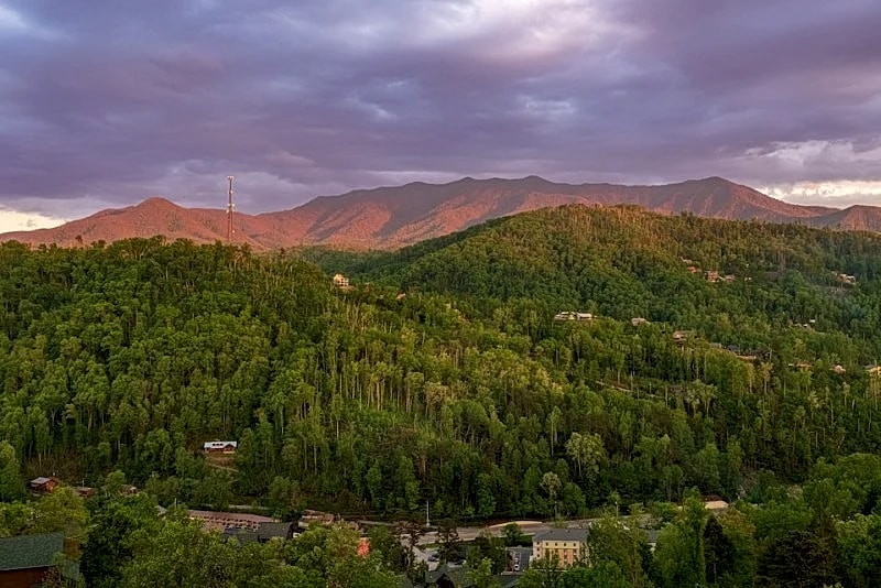 Splashtastic View Lodge: Private Indoor Pool, Hot Tub, Fire Pit in Gatlinburg, Tennessee, United States — photo 5