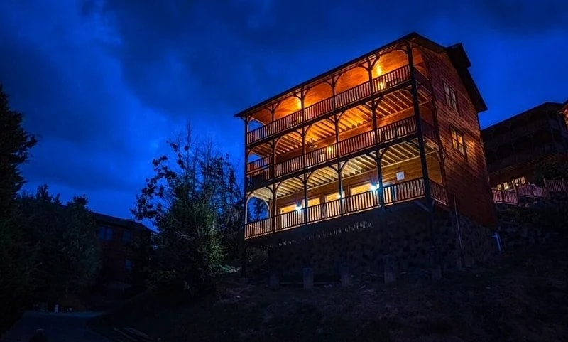 Splash N Views: Private Indoor Pool, Hot Tub, Game Area in Gatlinburg, Tennessee, United States — photo 4