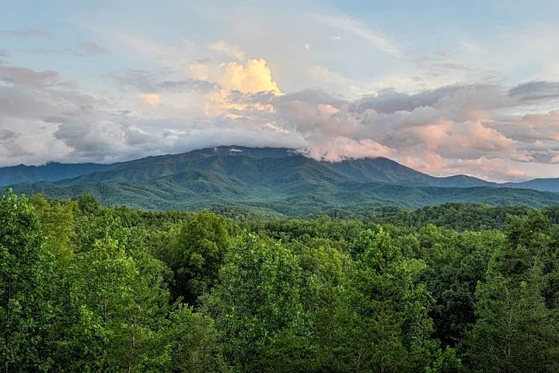 Smoky Mountain Timeless w/ mtn views, game room, hot tub in Gatlinburg, Tennessee, United States — photo 4