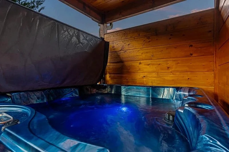 Stairway to Heaven: 2 Hot Tubs, Arcade Fireplace Sleeps 28 in Gatlinburg, Tennessee, United States — photo 3