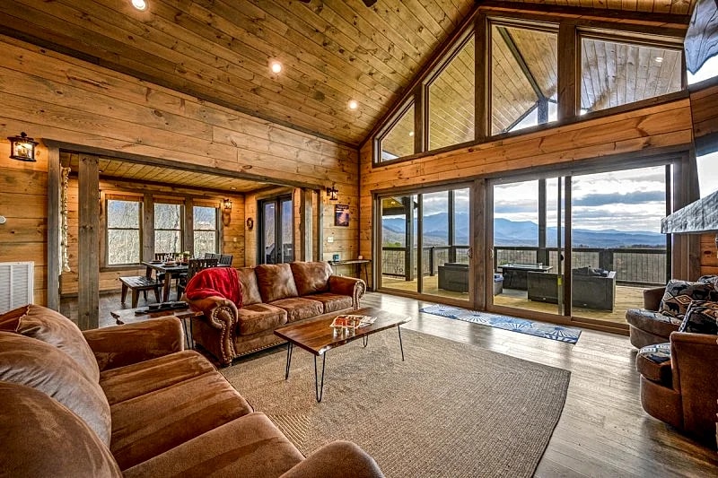 Pine Top Paradise Luxury Cabin: Amazing Views, Swim Spa in Gatlinburg, Tennessee, United States — photo 4
