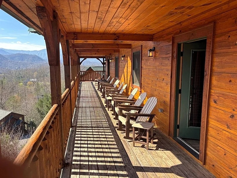 Cherokee Dreams Lodge w/ Sleeps 30 Mtn Views, Theater in Gatlinburg, Tennessee, United States — photo 5