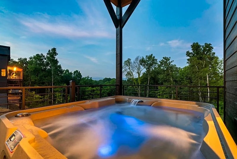 Smokies Sunrise Splash Cabin w/ Indoor Pool, Great Views! in Sevierville, Tennessee, United States — photo 2