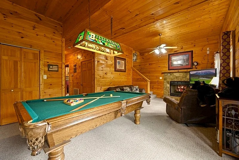 Changes in Altitude Cabin w/ Resort Pool, Fishing Pond in Pigeon Forge, Tennessee, United States — photo 3