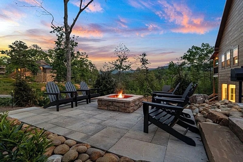 Red Sky Retreat Cabin w/ indoor pool, Outdoor Picnic/Firepit in Sevierville, Tennessee, United States — photo 3