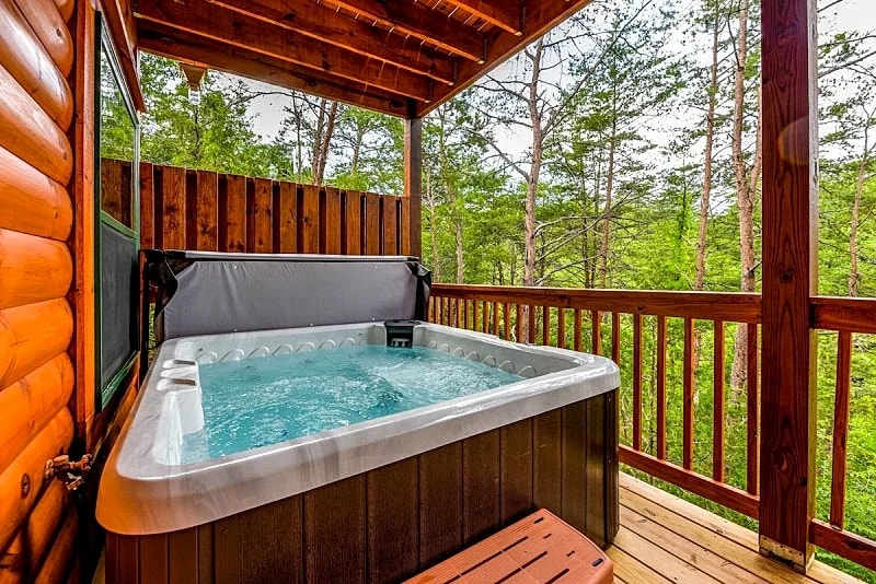 Crazy Like a Fox Cabin w/ Hot Tub, Pool Table, Media Room in Pigeon Forge, Tennessee, United States — photo 2