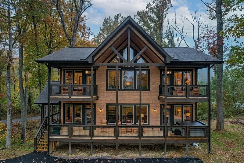 Pine Coney Island Cabin w/ Hot Tub, Fireplace, Game Room
