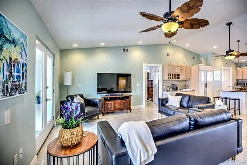 Splash Into Me! 3 BR Key Colony with Dockage & Pvt Pool in Key Colony Beach, Florida, United States — photo 3