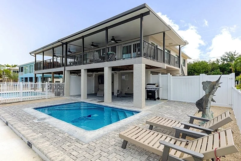 Reel Paradise I - 2BR/2BA Half Duplex w/ Pvt Pool & Dockage