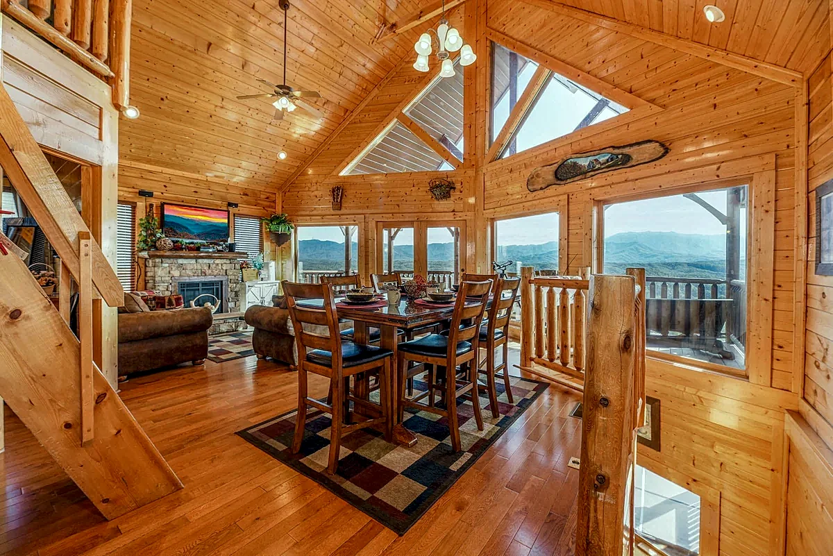 Top of Beautiful Legacy Mountain Resort, Amazing Views, Game Room 2 king suites in Sevierville, Tennessee, United States — photo 5