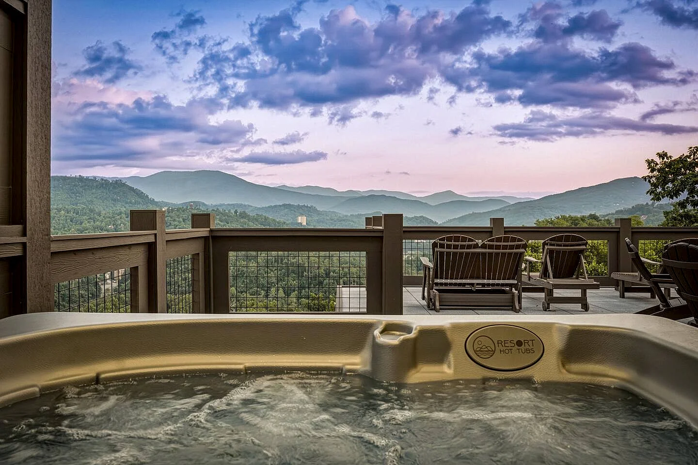 Starlight Splash – Gatlinburg Cabin with Indoor Pool