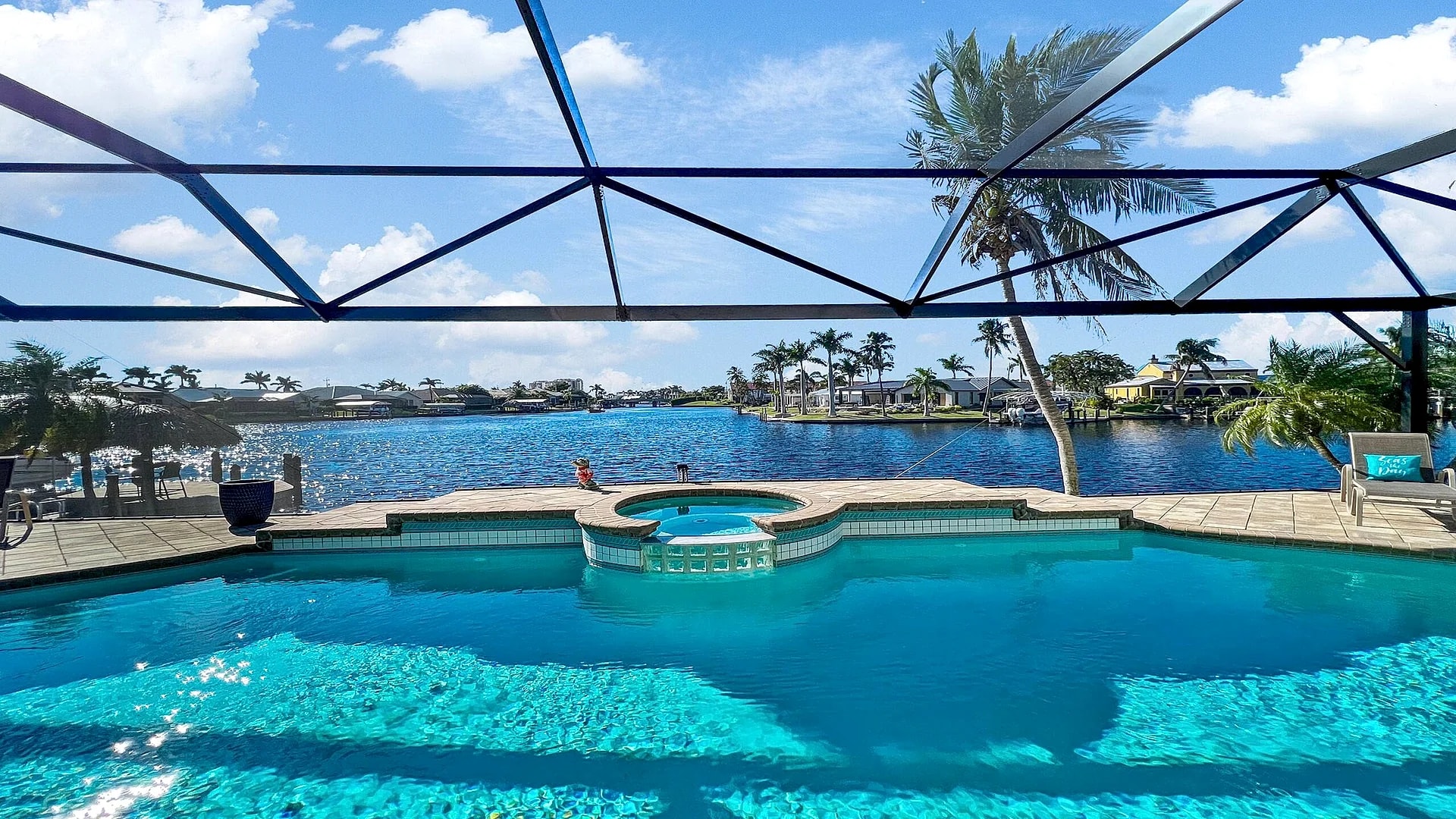 Rosegarden - Pool/Spa and perfect water view in Cape Coral, Florida, United States — photo 1