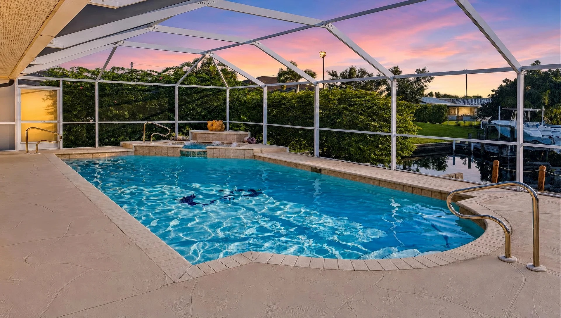 Su Casa - XXL pool area, Pool/Spa 3 Bedroom 2 Bath in Cape Coral, Florida, United States — photo 1