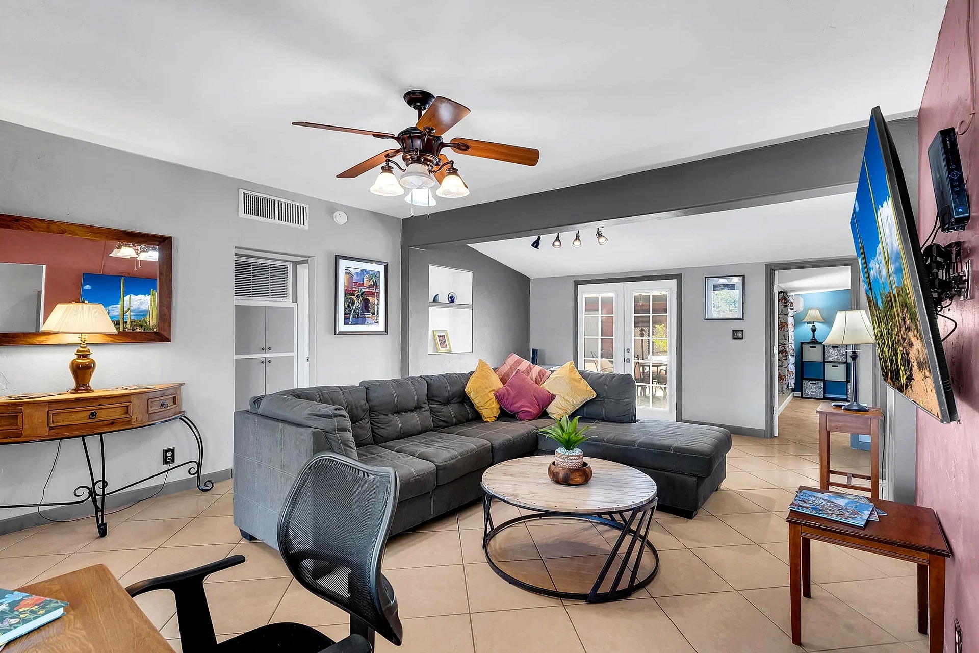 Central Tucson Gem – Walkable, Spacious & Comfy! in Tucson, Arizona, United States — photo 5