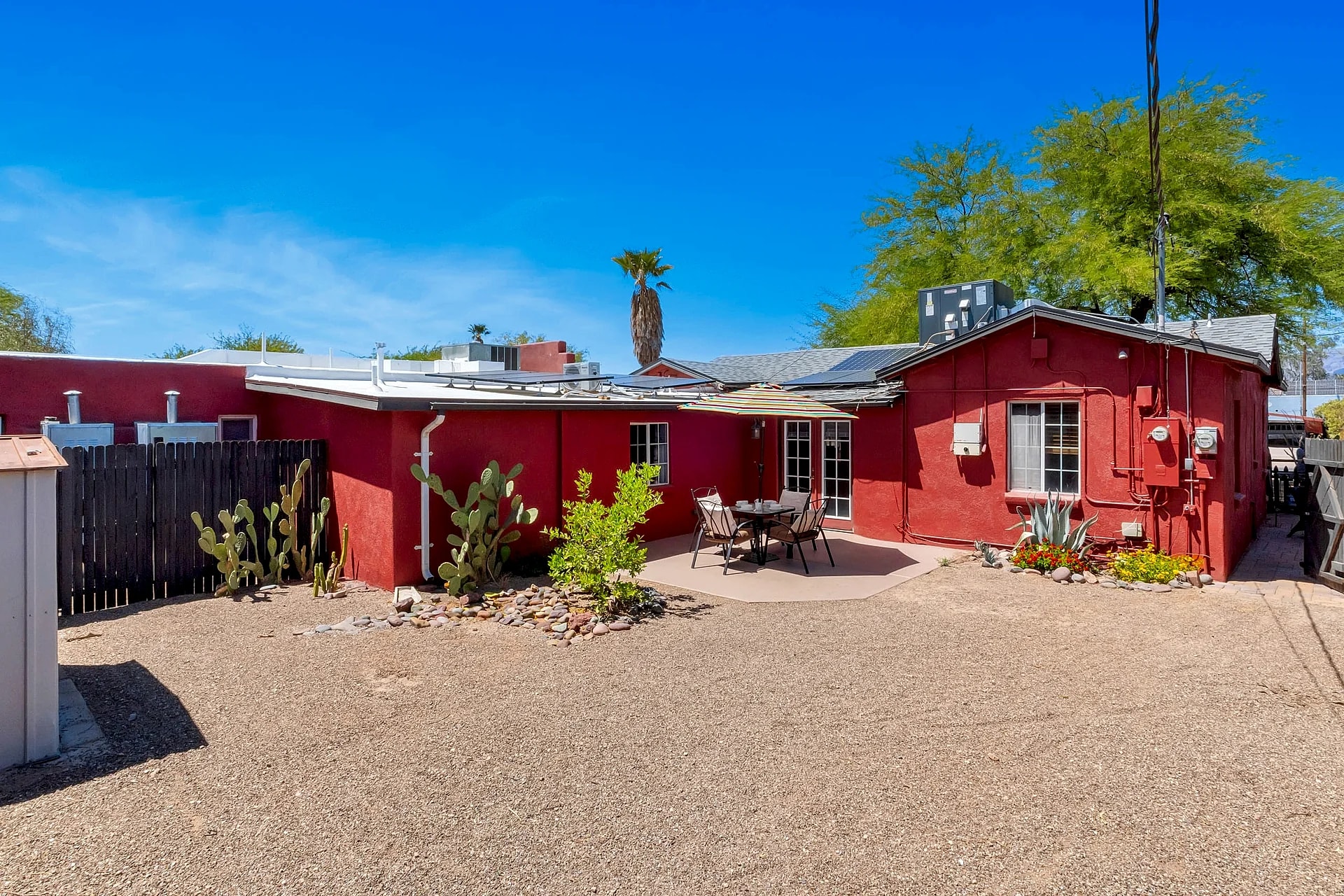 Central Tucson Gem – Walkable, Spacious & Comfy! in Tucson, Arizona, United States — photo 3