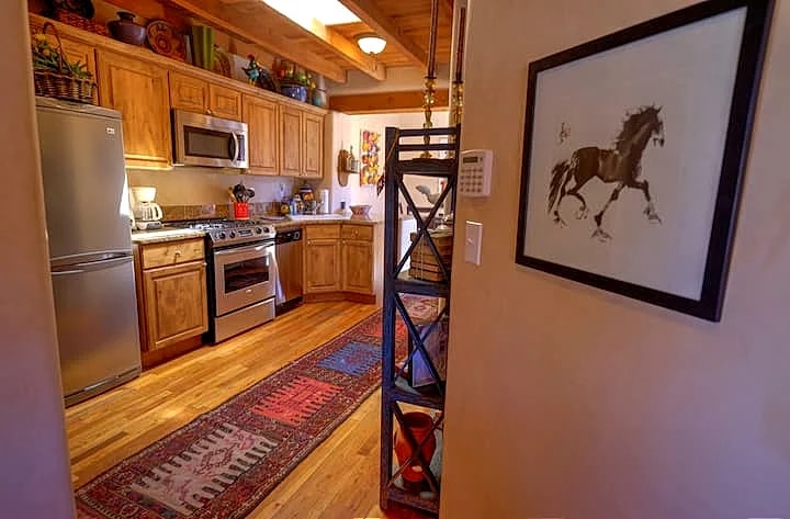 Sherrie's Place, Casas de Guadalupe, Elegant Home in Santa Fe, New Mexico, United States — photo 3