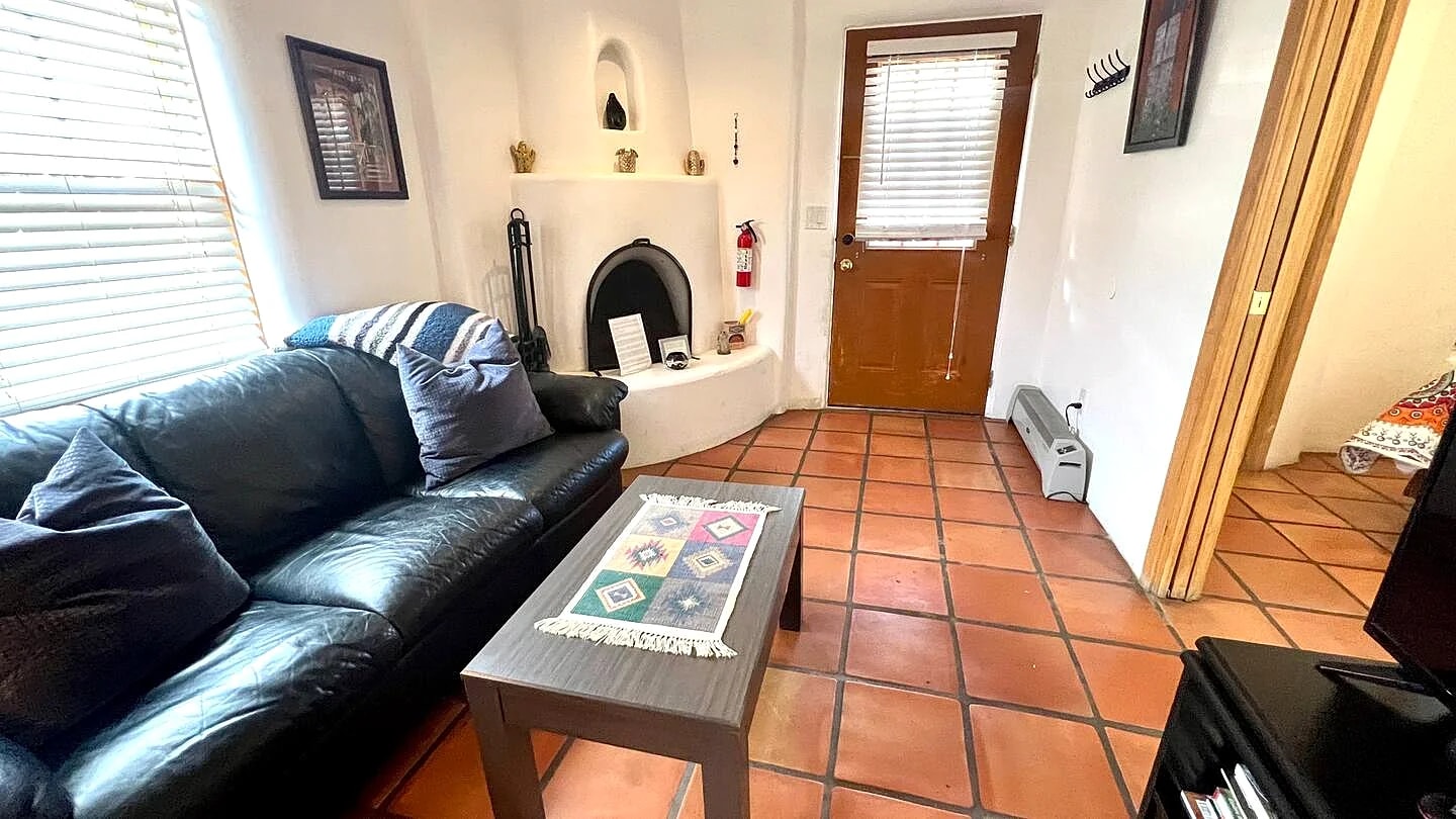 Casita E, Casas de Guadalupe, 2 story with balcony in Santa Fe, New Mexico, United States — photo 2