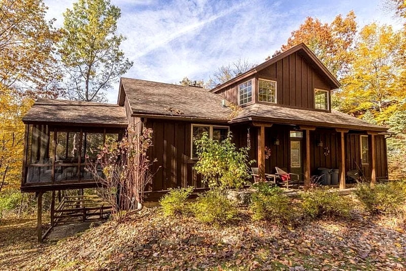 BIG 5BR/5.5BA all ensuite baths, Hot Tub, Screen Porch.